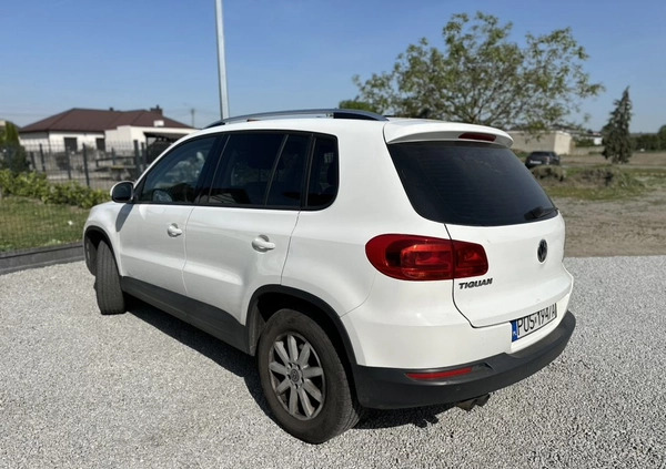 Volkswagen Tiguan cena 39900 przebieg: 232000, rok produkcji 2013 z Jędrzejów małe 56